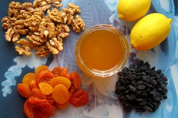 Le miel et les fruits secs sont des sucreries qui augmentent l'activité sexuelle d'un homme